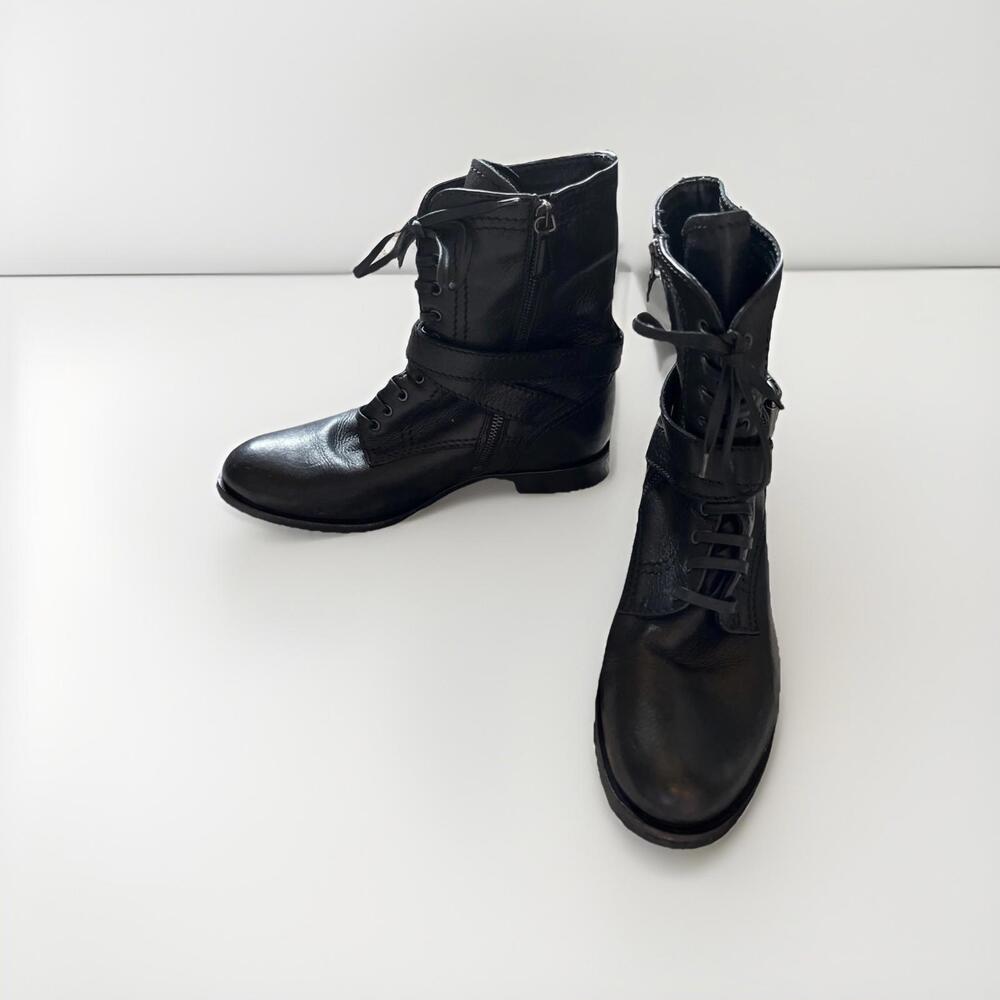 AUTHENTICATED PRADA CALZATURE DONNA CERVO COMBAT ANKLE BOOTS SIZE EU38.5/US8 GC